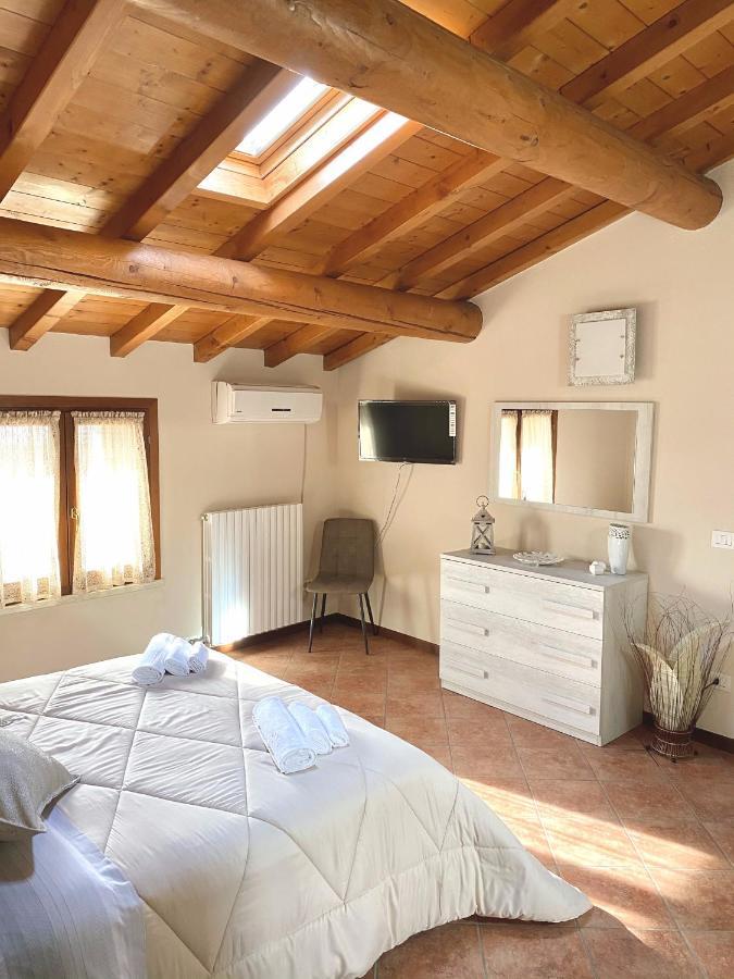 Casa Vacanze Raggio Di Sole Apartment Valeggio sul Mincio Exterior photo